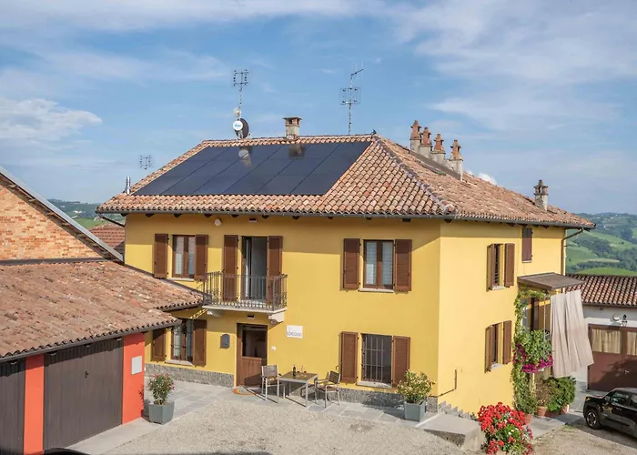 Casa Borgogno Tatil Evi *